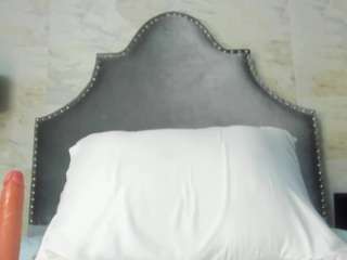 Sophia-models live cam — anal toys, average, black hair