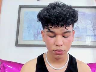 sweetboyx Live Webcam on CamSoda
