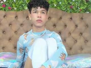 sweetboyx Live Webcam on CamSoda