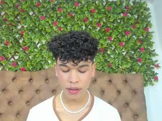  sweetboyx chat room