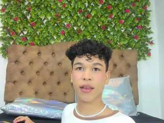  sweetboyx chat room