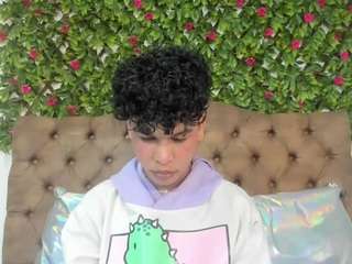 sweetboyx Live Webcam on CamSoda