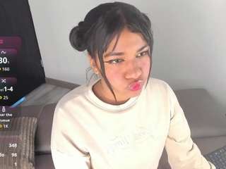 briana-larson webcam