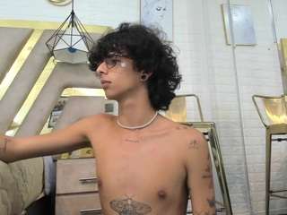 ibratxandy Live Webcam on CamSoda