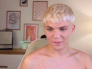 justincutie Live Webcam on CamSoda