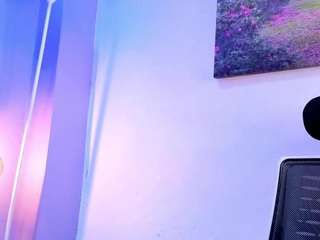 Live webcam model kimberlyvillalobos on Soda Cams