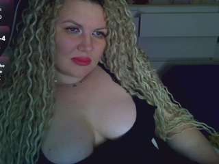velinka Live Webcam on CamSoda