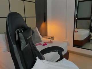  dana-daree chat room