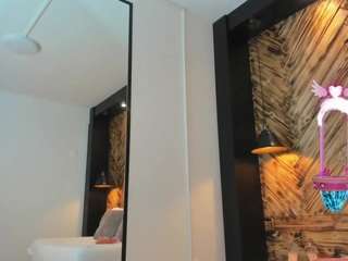 le modèle dana-daree est en webcam porno dans un show sur le site camsoda, il possède les tags suivants: ass,lovense,toys,tattoos,small tits,pussy,no smoking,no drinking,natural,naked,muscle,handjob,ass bouncing,fingers,doggy style,dildo,cum,cock rating,camel toe,brown eyes