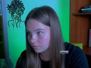 emma-foxys Live Webcam on CamSoda