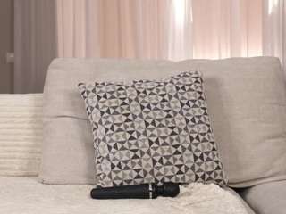 JoellaEssery live webcam show