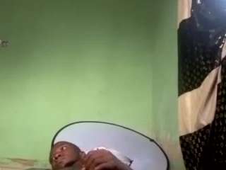 loadguy webcam model