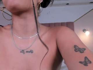 mollygomezz webcam