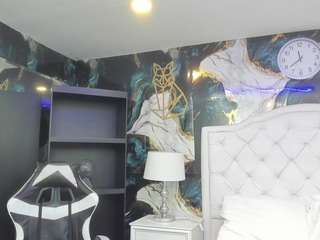 rave-connor 1 live webcam