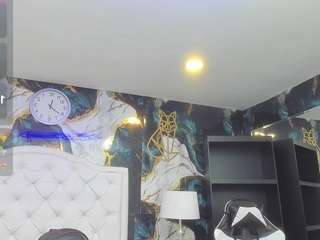 rave-connor from CamSoda