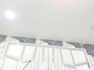 Rave-connor live cam preview