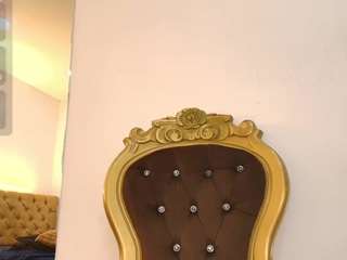 tiinyemilly's CamSoda show and profile