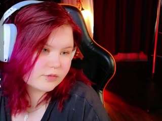 le modèle fillisfox est en webcam porno dans un show sur le site camsoda, il possède les tags suivants: blowjob,sex toys,young adult,upskirt,teen 18,tattoos,solo show,sexting,red hair,blue eyes,orgasm,no smoking,no drinking,moaning,huge tits,facial piercings,curvy,bbw,hd