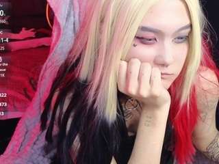 gothxraven Live Webcam on CamSoda