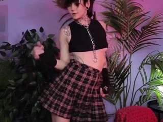 gothxraven's CamSoda show and profile