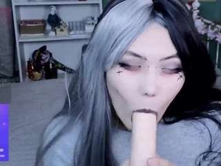 gothxraven's CamSoda show and profile