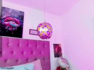 le modèle eily-wish est en webcam porno dans un show sur le site camsoda, il possède les tags suivants: black hair,brown eyes,young adult,toys,teen 18,skinny,sexy,public,orgasm,no smoking,nipple piercings,natural,lovense,fingers,fetish,drinking,hd,petite,small tits