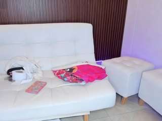 start-party webcam model