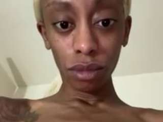 dreamgyrl25 Live Webcam on CamSoda