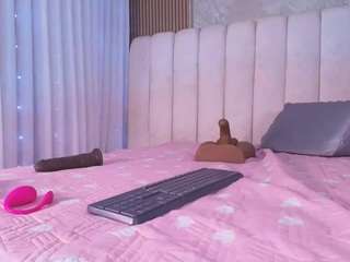 celeste-moonxx webcam