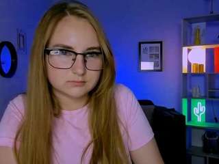 lola-sun12 Live Webcam on CamSoda