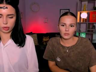 lola-sun12 Live Webcam on CamSoda