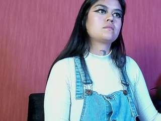 miamorelli Live Webcam on CamSoda