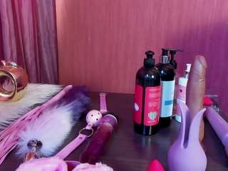 miamorelli's CamSoda show and profile