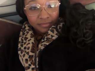 yourmamisol Live Webcam on CamSoda