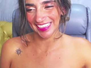 agatha-brooks-t