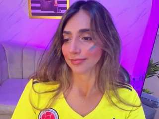 agatha-brooks-t