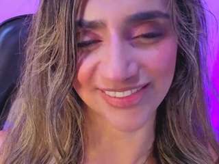 agatha-brooks-t