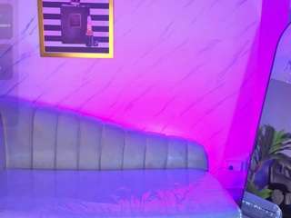 agatha-brooks-t live webcam show