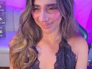 agatha-brooks-t