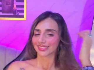 agatha-brooks-t