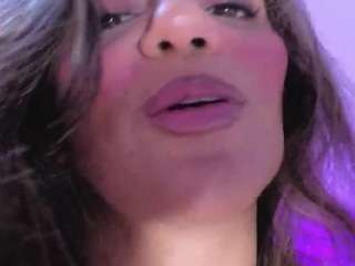 agatha-brooks-t