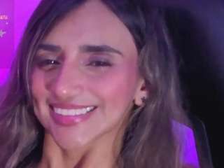 agatha-brooks-t