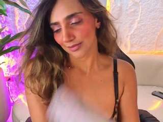 agatha-brooks-t