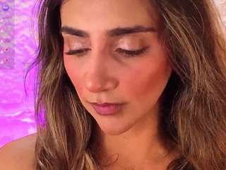 agatha-brooks-t