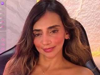 agatha-brooks-t