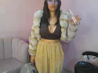 alexa-olmos-a Live Webcam on CamSoda
