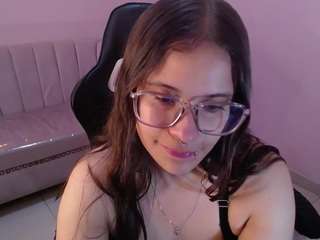 alexa-olmos-a