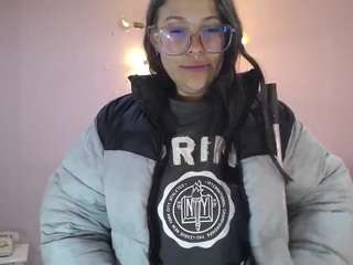 alexa-olmos-a webcam