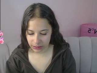 alexa-olmos-a