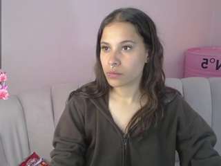 alexa-olmos-a